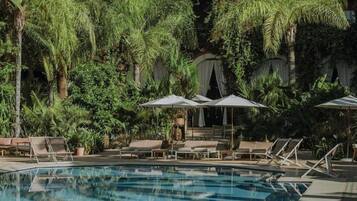 Indoor pool, outdoor pool