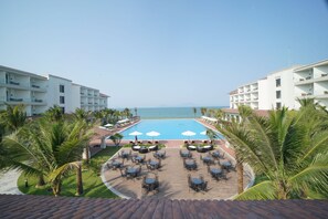 Outdoor dining - Renaissance Hoi An Resort & Spa (Hoi An)