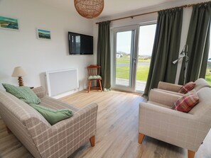 Living area - 15 Laigh Isle (Newton Stewart)
