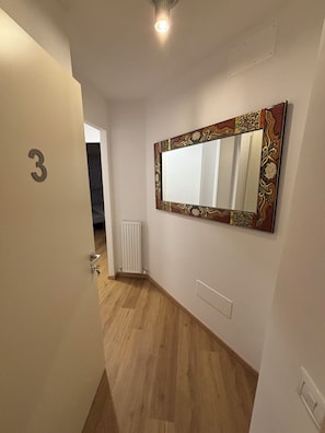 Chambre Double Deluxe, 1 grand lit, balcon, vue ville
