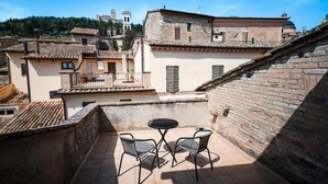 Double Room, Balcony, Garden View | Outdoor dining