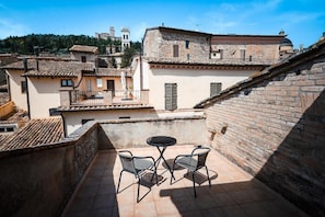 Double Room, Balcony, Garden View | Outdoor dining