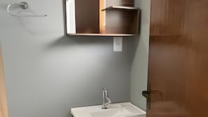 Basic Villa | Bathroom - Casa do Bruno (Zangirolami)