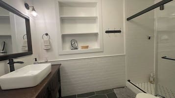 Hair dryer, towels
