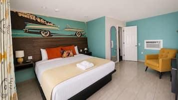 Tabla de planchar con plancha, wifi gratis y decoración personalizada