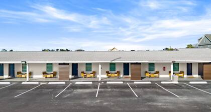 The Blu Boutique Motel