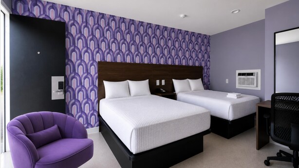 Room 7 - Violet Vibes - The Blu Boutique Motel (Port St. Joe)