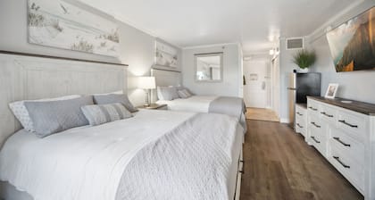 Kauai is OPEN! Lux Gem at Kauai Beach Resort & Spa KBR3122 - TWO QUEEN BEDS!
