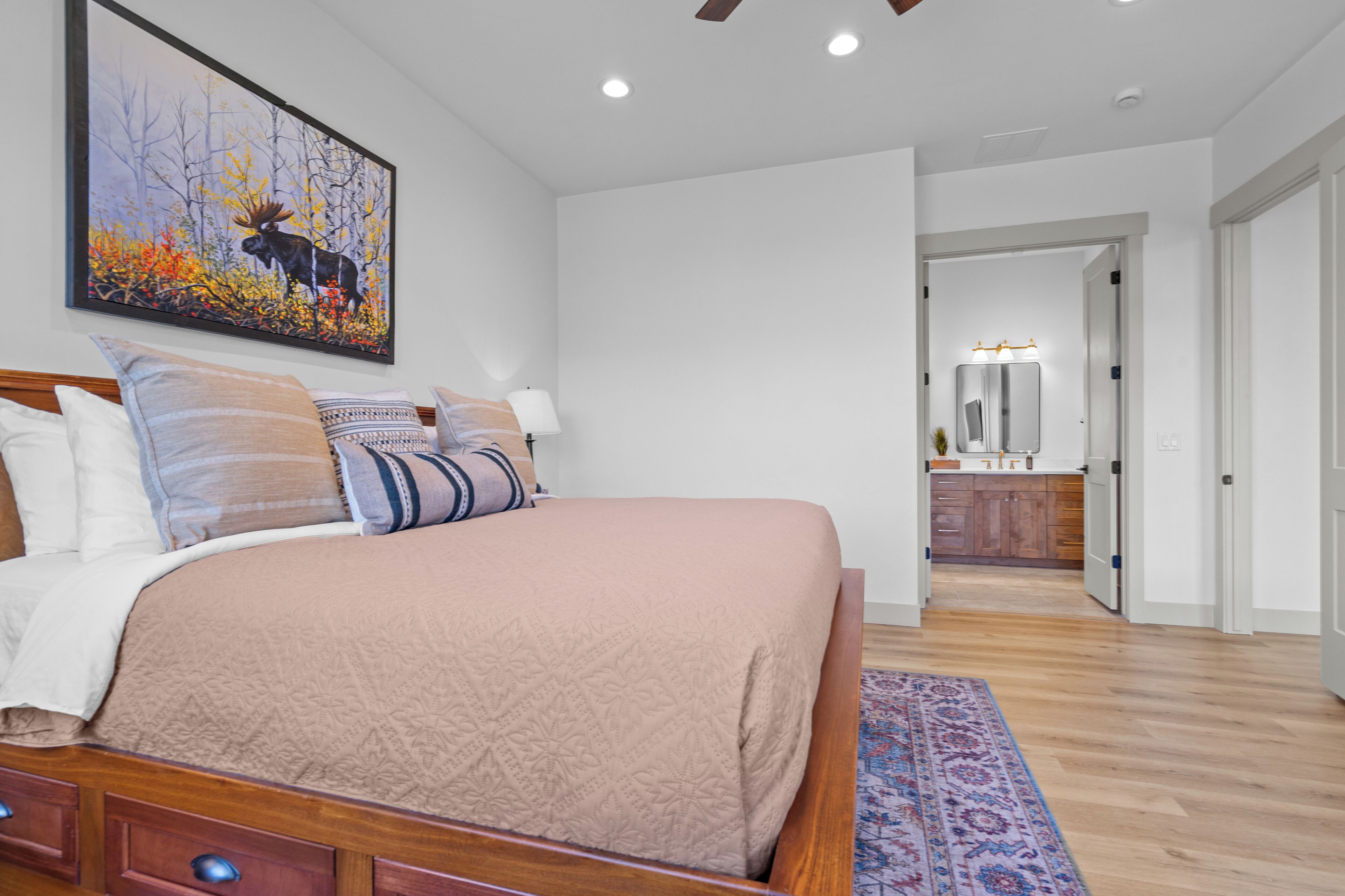 3 Schlafzimmer, Bügeleisen/Bügelbrett, WLAN, Bettwäsche