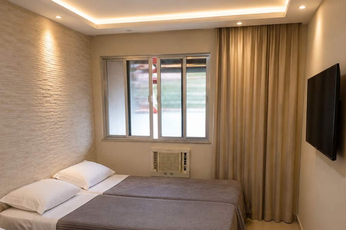 Comfort-Vierbettzimmer, Balkon, Blick auf den Innenhof | Kostenloses WLAN