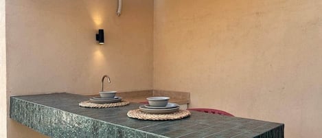 Outdoor dining