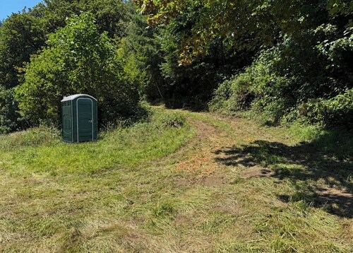 Charming riverfront campground on the Oregon coast ready to relax in nature