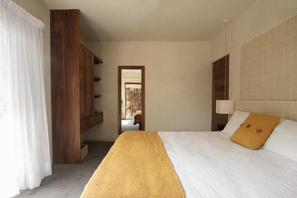 Deluxe Room, Balcony, Mountain View