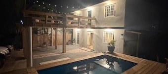 Casa Bali Tropical Escape
