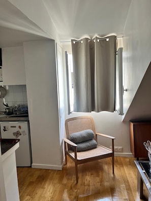 Interior - Cozy Parisian studio in the heart of Le Marais, charming & unforgettable stay (Paris)