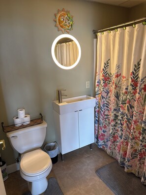Handtücher, Seife, Toilettenpapier