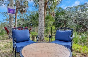 Property grounds - Waterfront Suite with Jacuzzi Tub & Fireplace (Hernando beach)