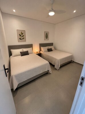 WiFi, bed sheets