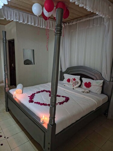 Almasi Village Resort Maragua