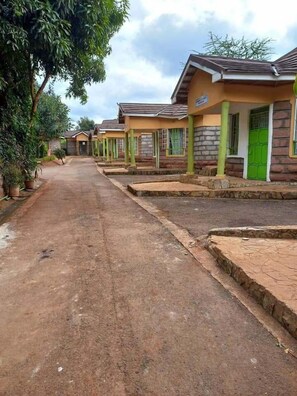 Gambar tidak terklasifikasi, 4 dari 36, tombol