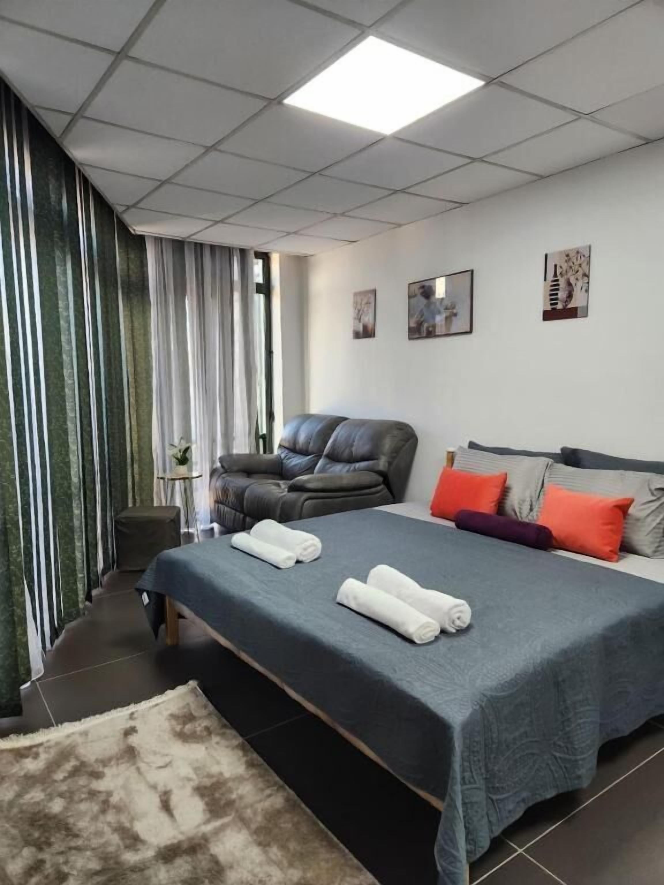 Habitación clásica doble, balcón, vistas a la ciudad | Wifi gratis
