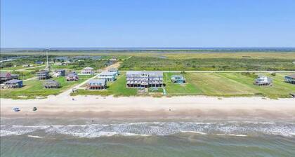 Casa Dora Beachfront Sun