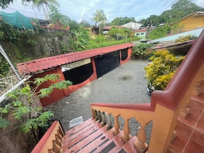 Property grounds - Soothing 1-bedroom bed & breakfast with AC in Quepos (Quepos)