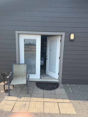 Exterior detail - Charming building in lovely Spangle with cool AC throughout (Spangle)