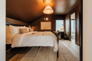 1 slaapkamer, een strijkplank/strijkijzer, wifi, beddengoed