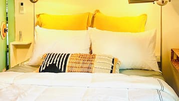 1 bedroom, WiFi, bed sheets