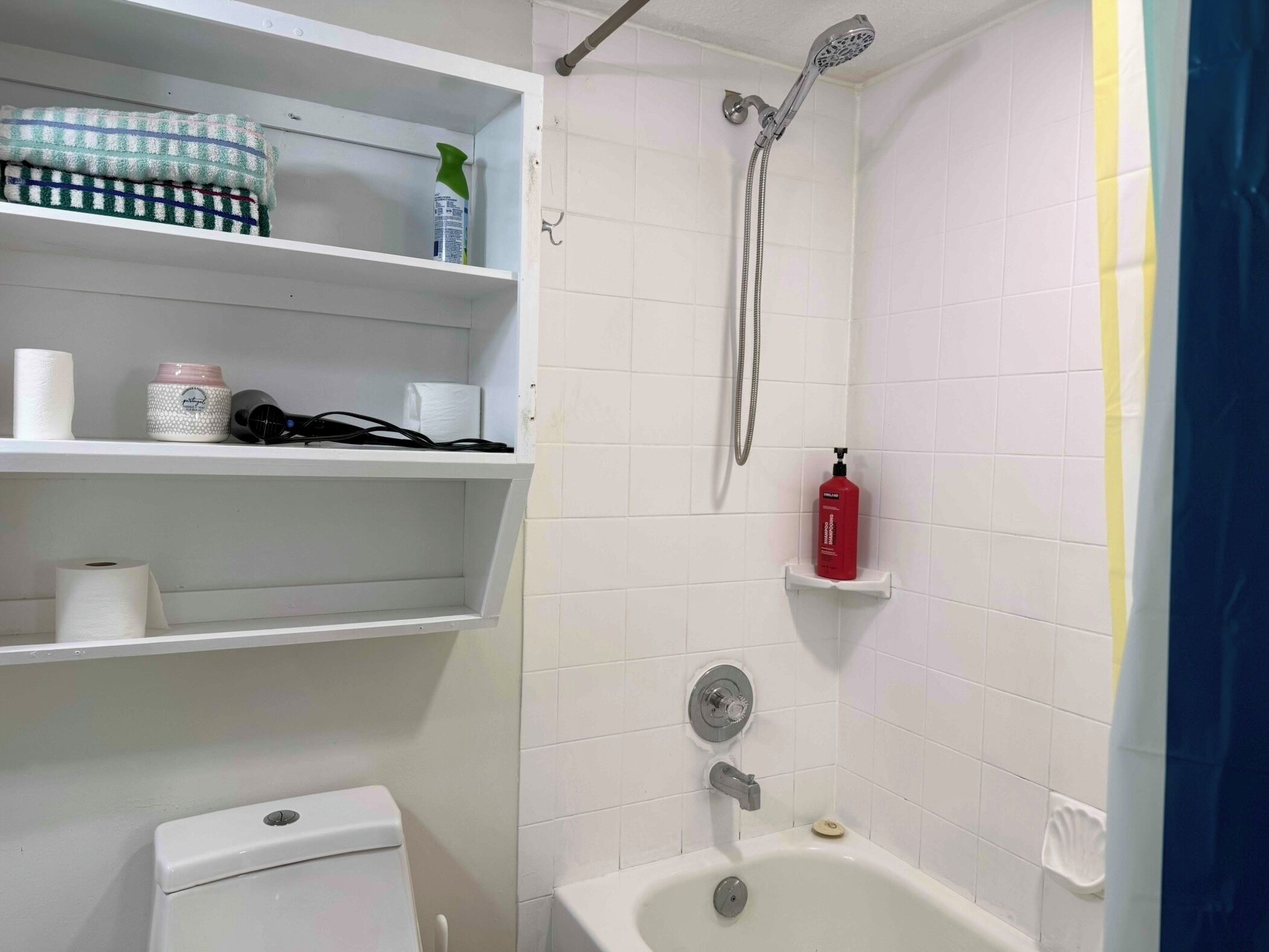 Towels, soap, toilet paper