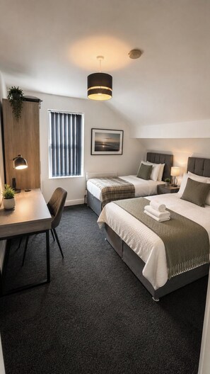 Unclassified image, 2 of 6, button - Stylish Leeds City Flat | Free Private Parking (Leeds)