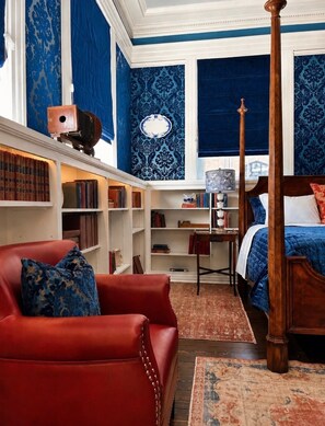 Double Room | Blackout drapes, iron/ironing board (on request), WiFi (free) - The Library Historic Hotel (St. Joseph)