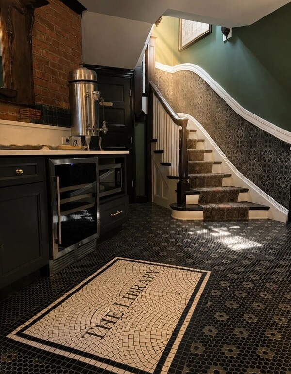 The Library Historic Hotel - Berrien Springs, MI