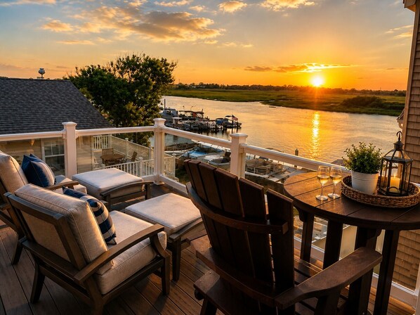 Property grounds - Luxury Private Retreat , Bay Views, Walk to Beach & Dining (Ventnor City)