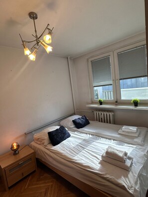 Room - Zelazna 2-bedroom apartment in City Center,Pet Friendly (Warszawa)