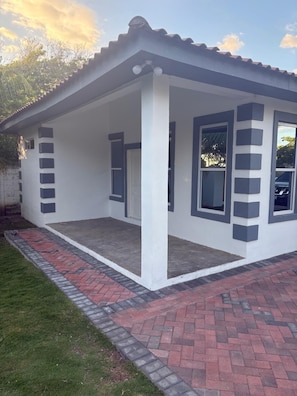Exterior - Boni Beach (Sonsonate)
