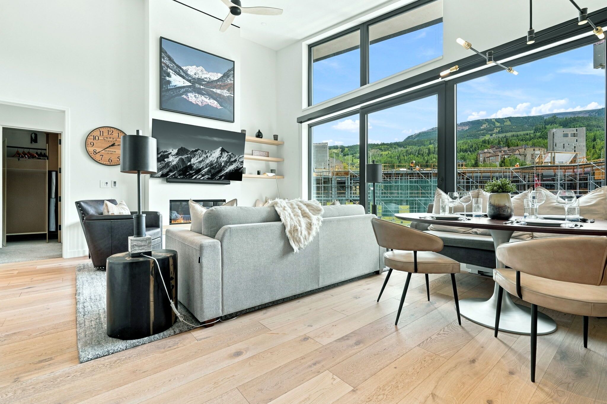TV, fireplace, stereo, offices