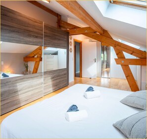 Room - Villa Léman & Piscine I Veigy-Foncenex (Veigy-Foncenex)