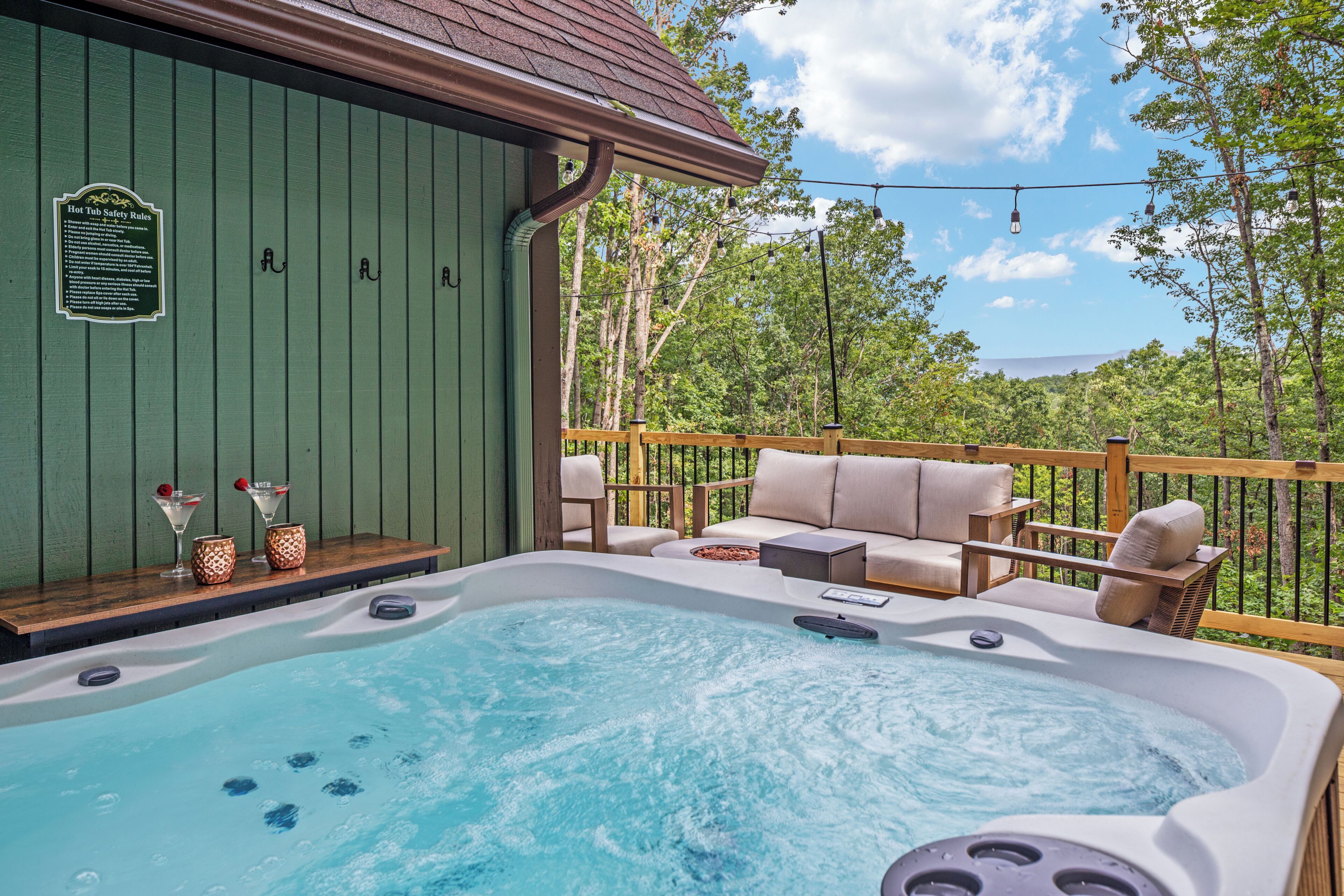 Outdoor spa tub