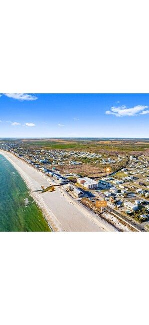 Beach nearby - 2-bedroom, 2-Bath cottage in beautiful Mexico Beach with AC (Mexico Beach)