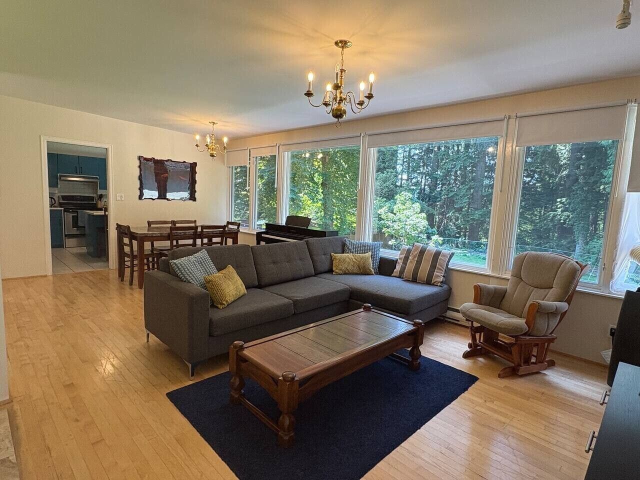 TV, fireplace, stereo