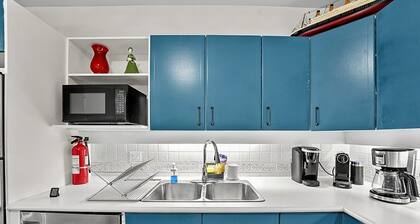 2BR Upper private Suite | Near Grouse & Capilano