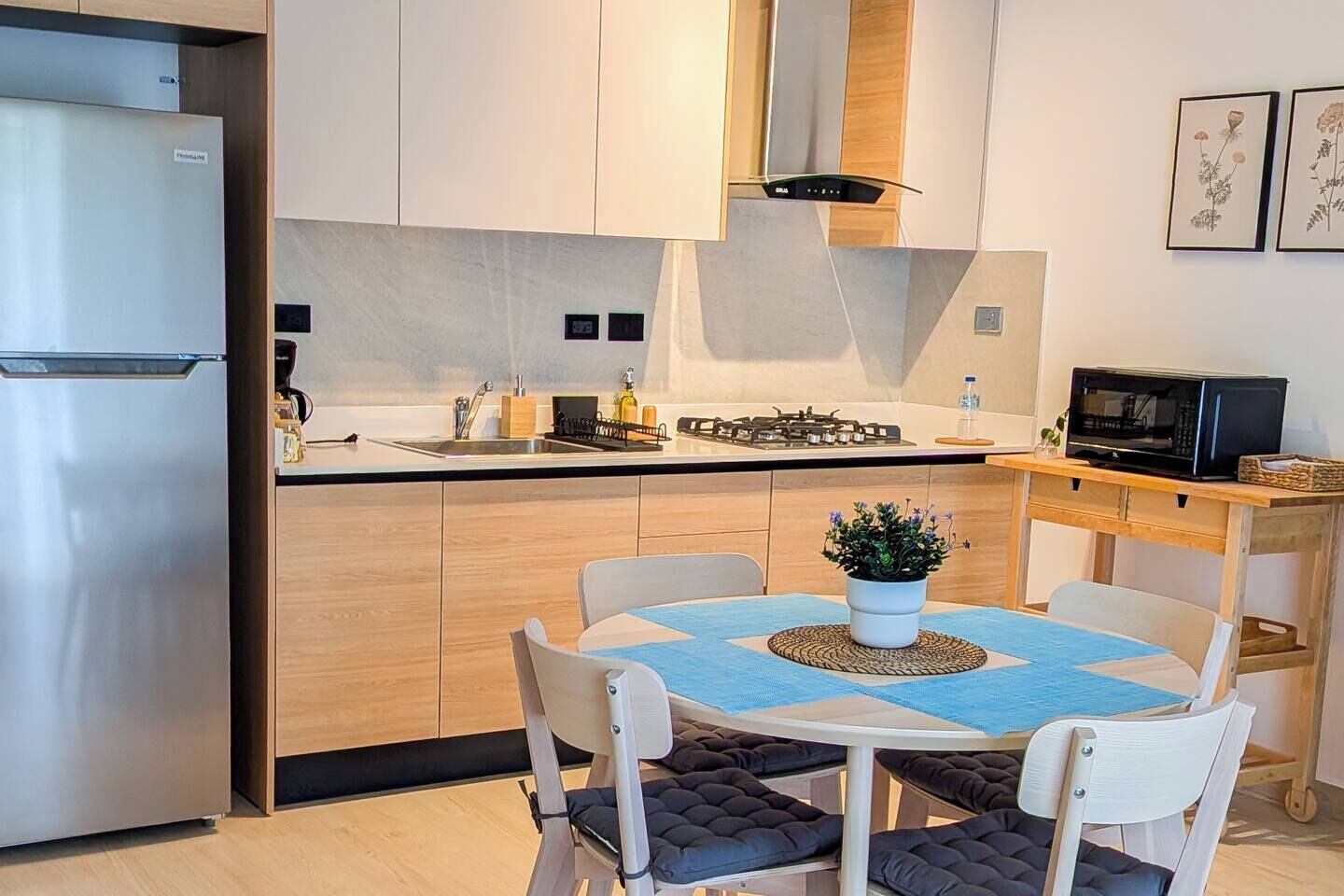 Coffee/tea maker, fridge, microwave, oven