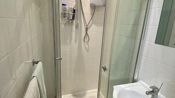 Dusche, Handtücher, Seife, Shampoo