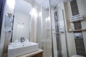 Bathroom - Hotel Inn Design Resto Novo Alencon (Valframbert)