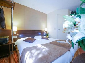 Room - Hotel Inn Design Resto Novo Alencon (Valframbert)