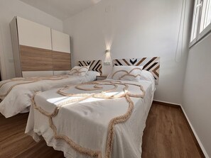 Iron/ironing board, WiFi, bed sheets - 3 minutes from A-4 Exit 217: Apto Maruchi (Santa Cruz de Mudela) + Easy Parking (Santa Cruz de Mudela)
