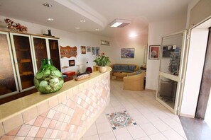 Hall