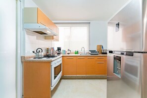 Coffee/tea maker, fridge, microwave, oven - Roma Norte Stay • Pet Friendly, Walk to Cafés (Mexico City)